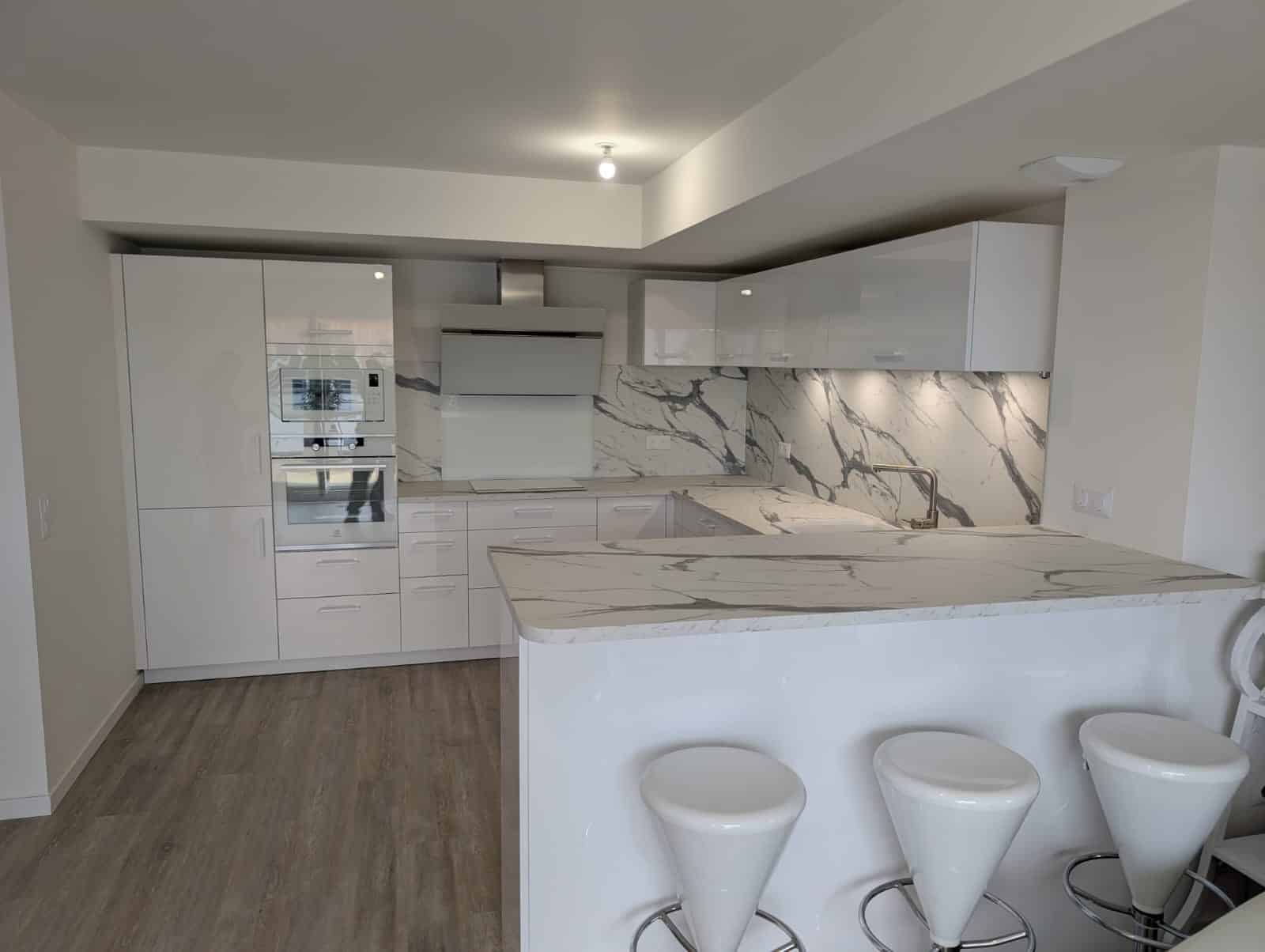 21424dd8-271e-4fc0-8e82-6274248be790